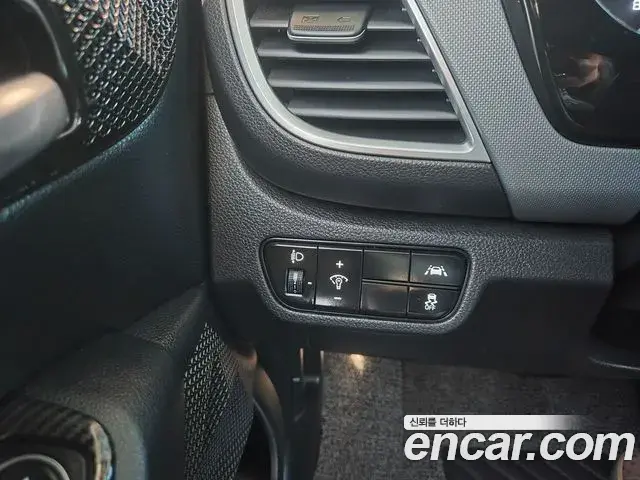 Kia Seltos 2021 — Photo 3/20