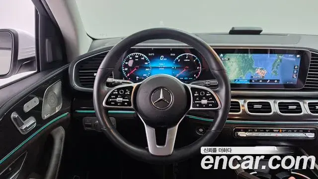 Mercedes-Benz GLE-Class 2022 — Photo 8/20
