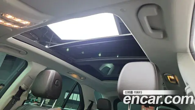 Mercedes-Benz GLE-Class 2022 — Photo 11/20