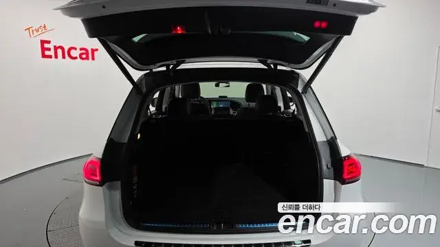 Mercedes-Benz GLE-Class 2022 — Photo 13/20