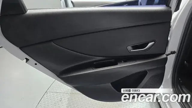 Hyundai The New Avante Hybrid 2022 — Şəkil 11/30
