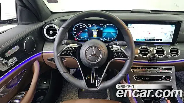 Mercedes-Benz E-Class 2022 — Фото 14/20