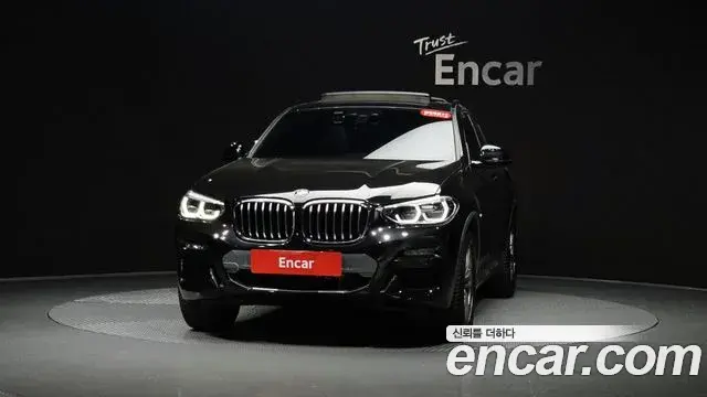 BMW X4 2021 — ფოტო 15/31
