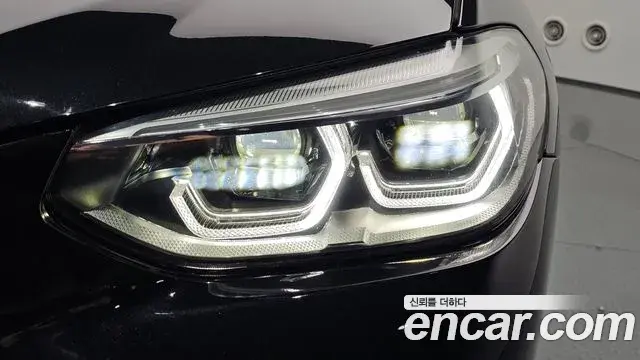 BMW X4 2021 — ფოტო 9/31