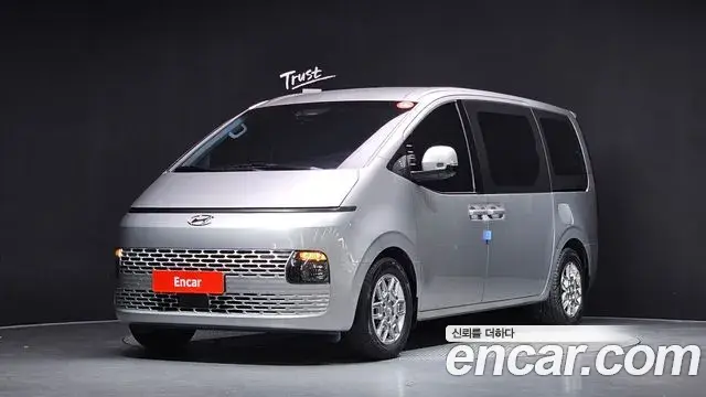 Hyundai Staria 2021 — Photo 12/31