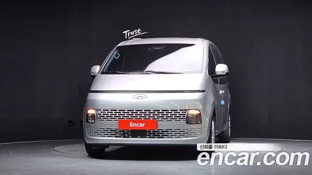 Hyundai Staria 2021 — Photo 25/31