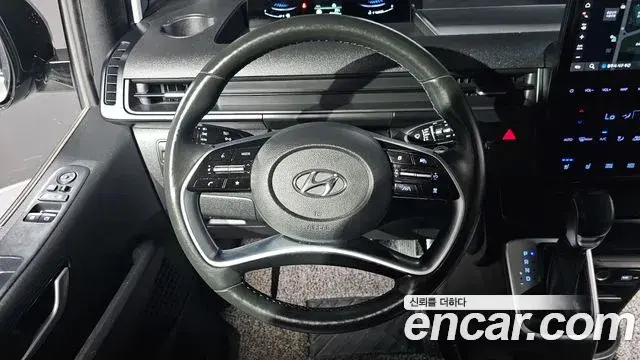 Hyundai Staria 2021 — Photo 26/31