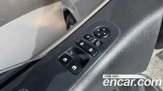 Hyundai Staria 2021 — Photo 30/31