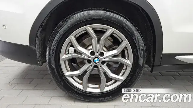 BMW X3 2019 — ფოტო 19/20