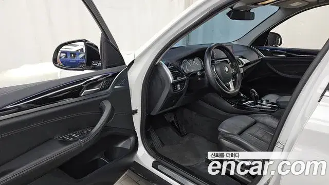BMW X3 2019 — ფოტო 16/20