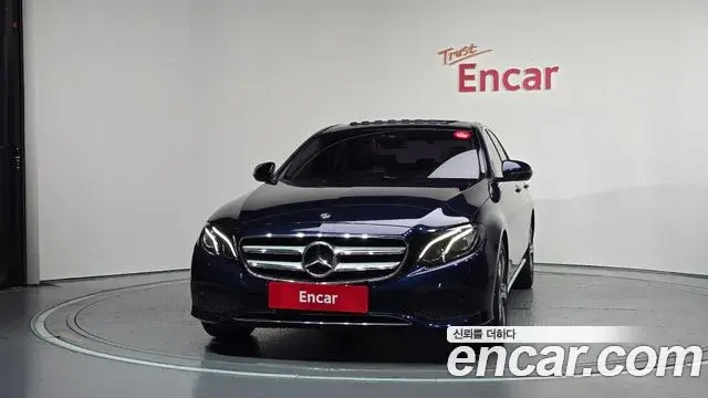 Mercedes-Benz E-Class 2018 — Фото 3/20