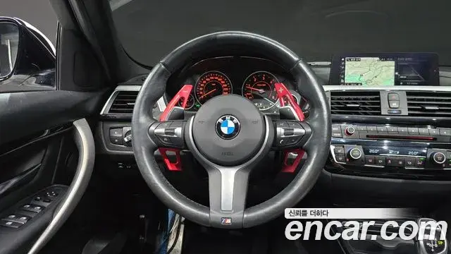 BMW 3 Series 2018 — Фото 12/20