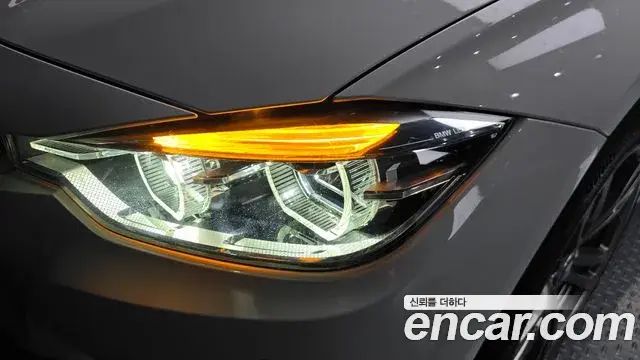 BMW 3 Series 2018 — Şəkil 12/31