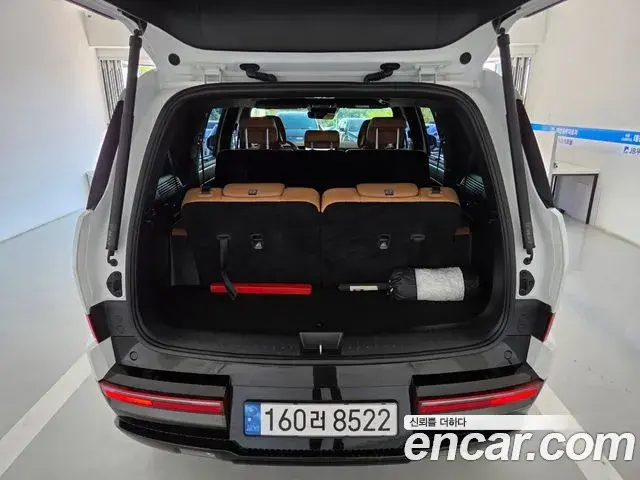Hyundai Santa Fe 2024 — ფოტო 18/20