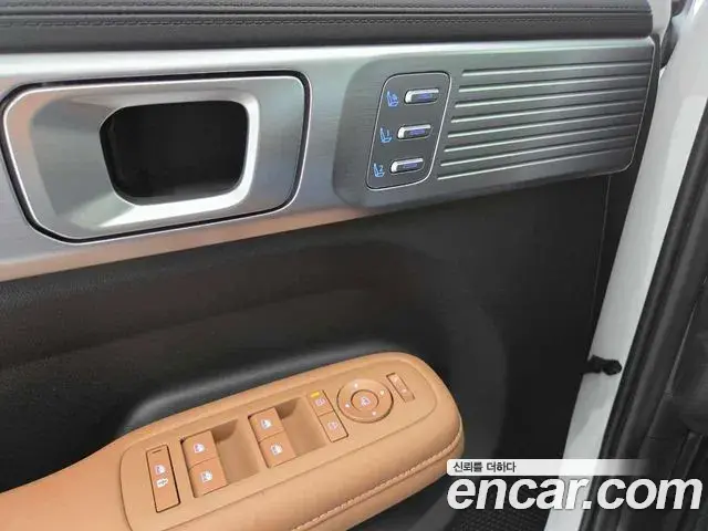 Hyundai Santa Fe 2024 — ფოტო 14/20