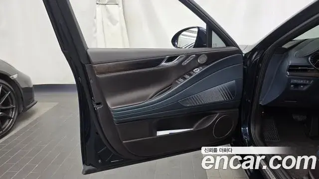 Genesis G80 2021 — Photo 32/37
