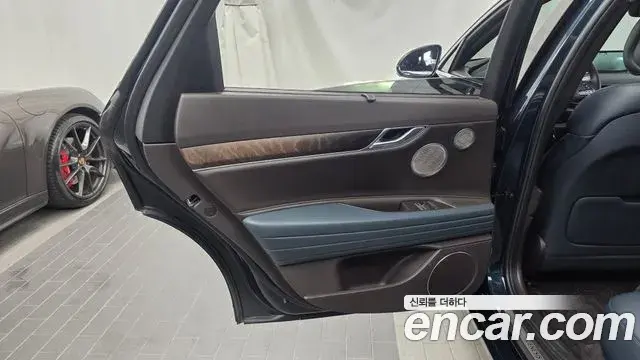 Genesis G80 2021 — Photo 16/37
