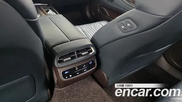 Genesis G80 2021 — Photo 3/37