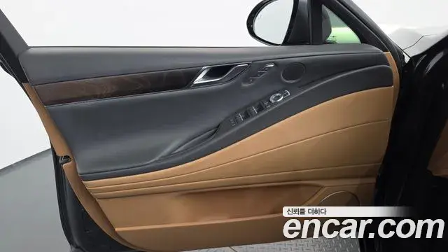 Genesis G80 2020 — Photo 17/37