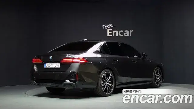 BMW 5 Series 2024 — Şəkil 15/20