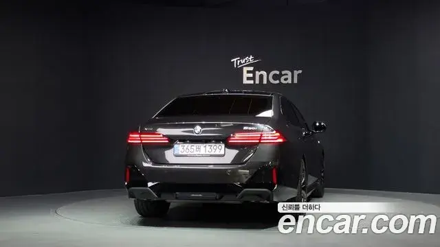 BMW 5 Series 2024 — Şəkil 7/20
