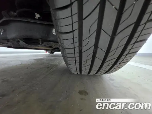 Hyundai Sonata Hybrid 2019 — Şəkil 31/40