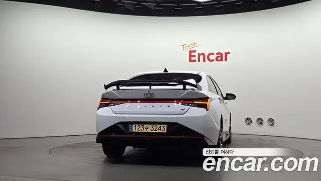 Hyundai The New Avante Hybrid 2022 — Photo 14/20