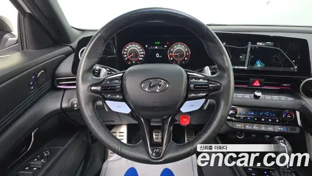Hyundai The New Avante Hybrid 2022 — Photo 19/20