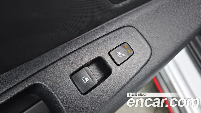 Hyundai The New Avante Hybrid 2022 — Photo 12/20