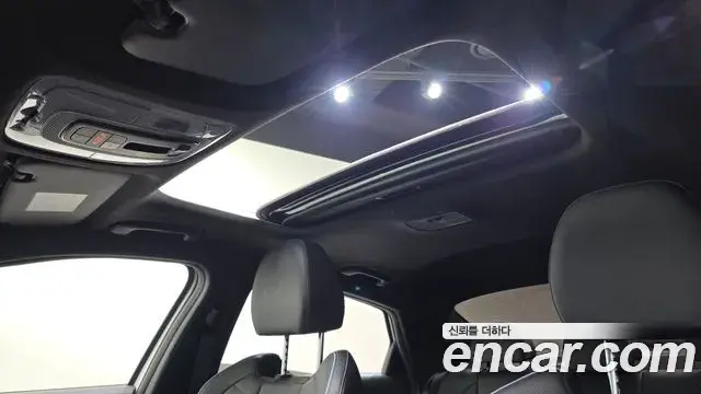 Hyundai The New Avante Hybrid 2022 — Photo 1/20