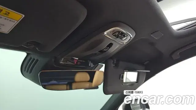 Volvo XC60 2018 — Photo 19/31