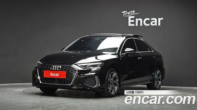 Audi A3 2022 — Фото 1/20