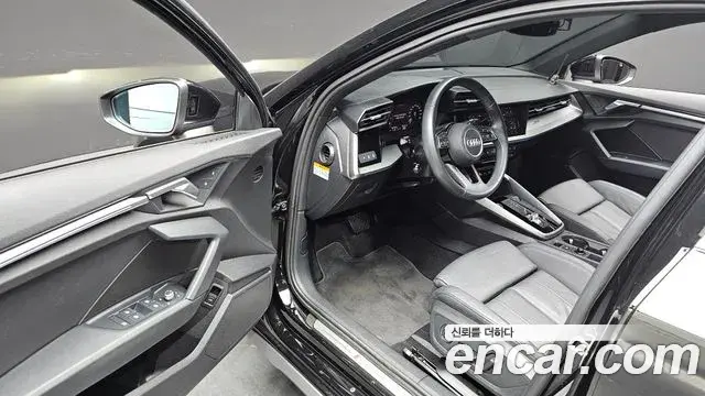 Audi A3 2022 — Фото 12/20
