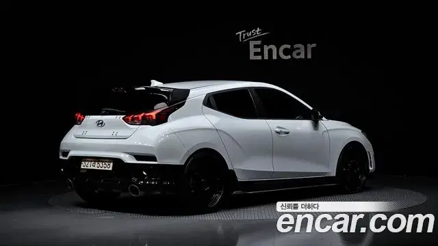 Hyundai Veloster 2019 — Şəkil 15/35