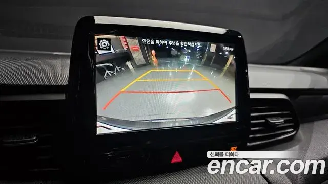 Hyundai Veloster 2019 — Şəkil 22/35