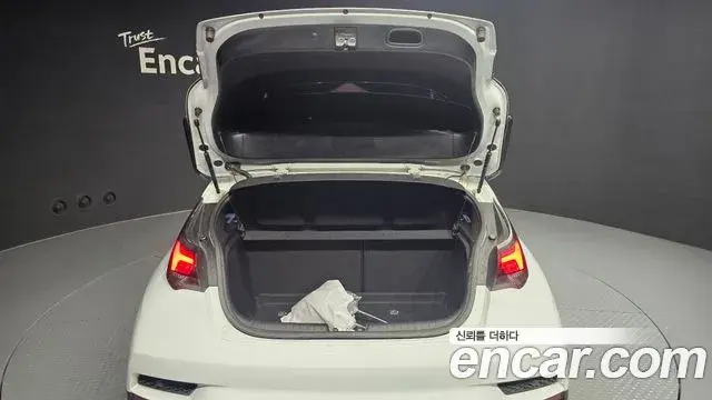 Hyundai Veloster 2019 — Şəkil 3/35