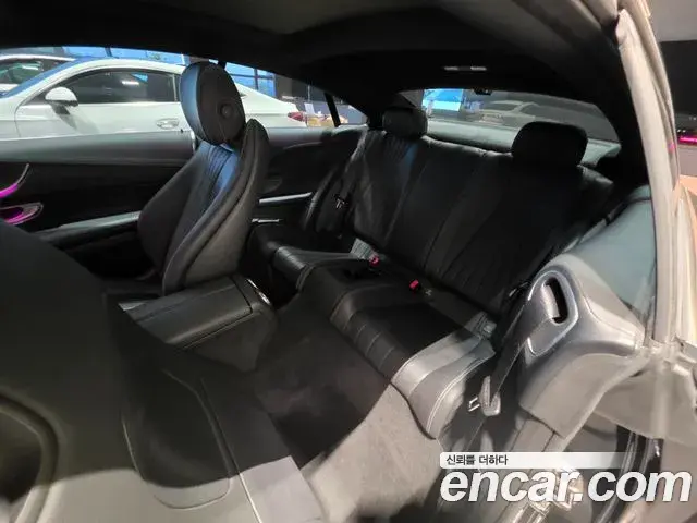 Mercedes-Benz E-Class 2023 — Şəkil 18/18