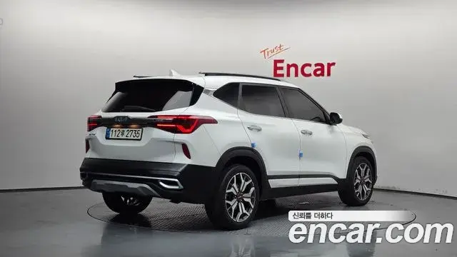 Kia Seltos 2022 — Şəkil 7/33