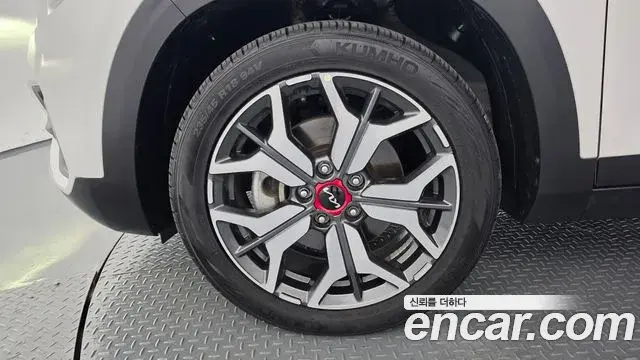 Kia Seltos 2022 — Şəkil 15/33