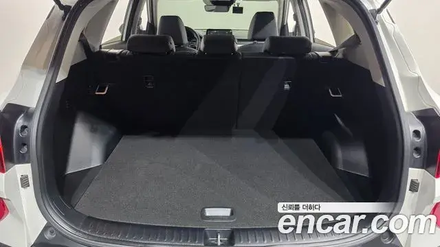 Kia Seltos 2022 — Şəkil 32/33