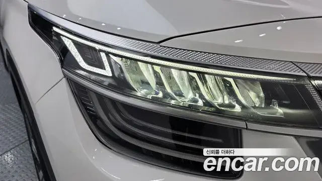 Kia Seltos 2022 — Şəkil 21/33
