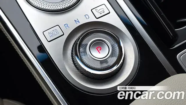 Genesis GV80 2020 — ფოტო 18/20