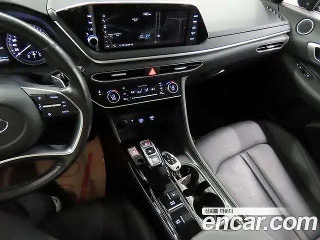 Hyundai Sonata 2022 — Фото 10/20