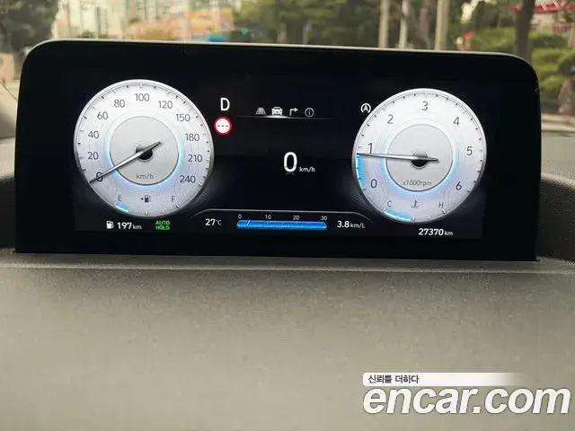 Hyundai Staria 2022 — Photo 5/11