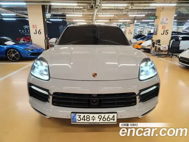 Porsche Cayenne 2020 — ფოტო 1/20