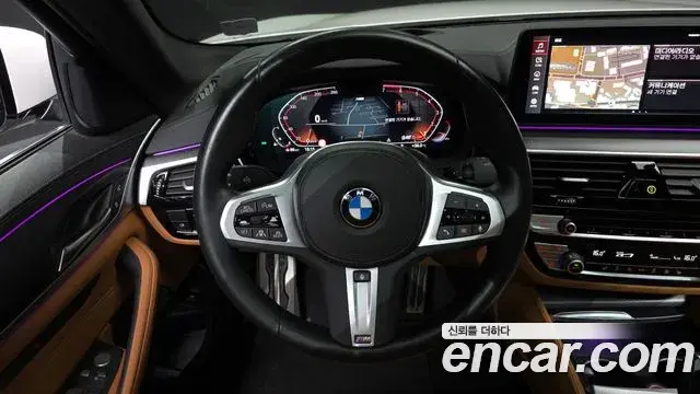 BMW 5 Series 2023 — Фото 13/20