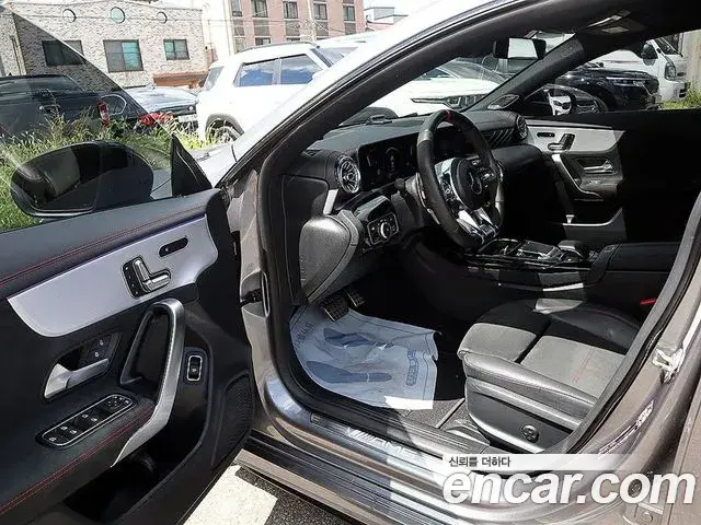 Mercedes-Benz CLA-Class 2020 — Photo 2/20