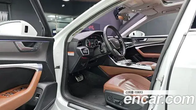 Audi A6 2020 — ფოტო 15/32