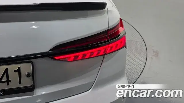 Audi A6 2020 — ფოტო 24/32