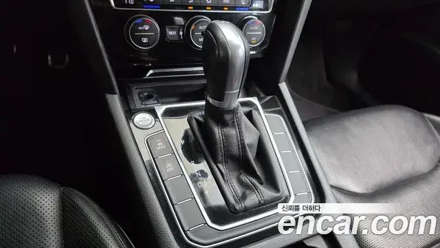 Volkswagen Arteon 2019 — Şəkil 19/20